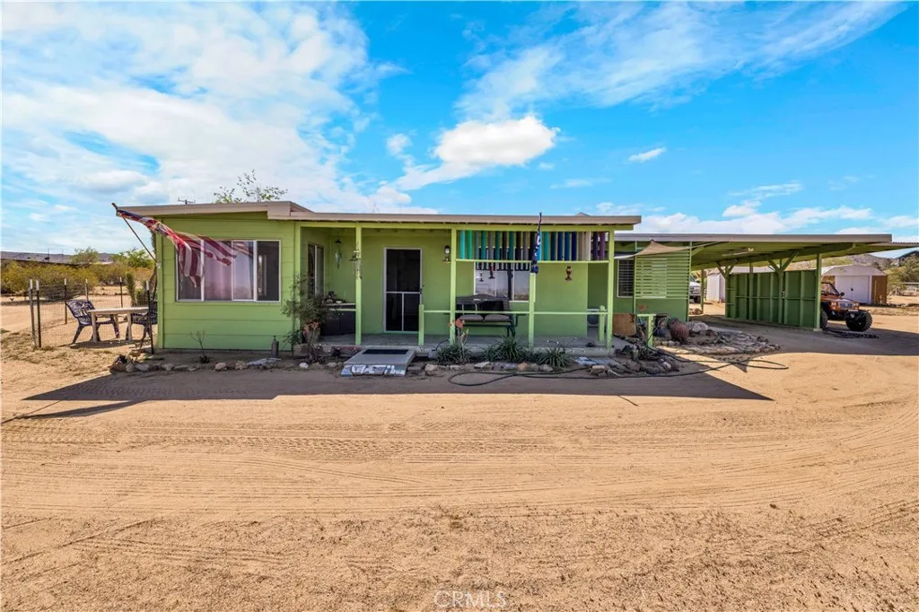 56011 Mira Street, Yucca Valley, California 92284 home-pic-37